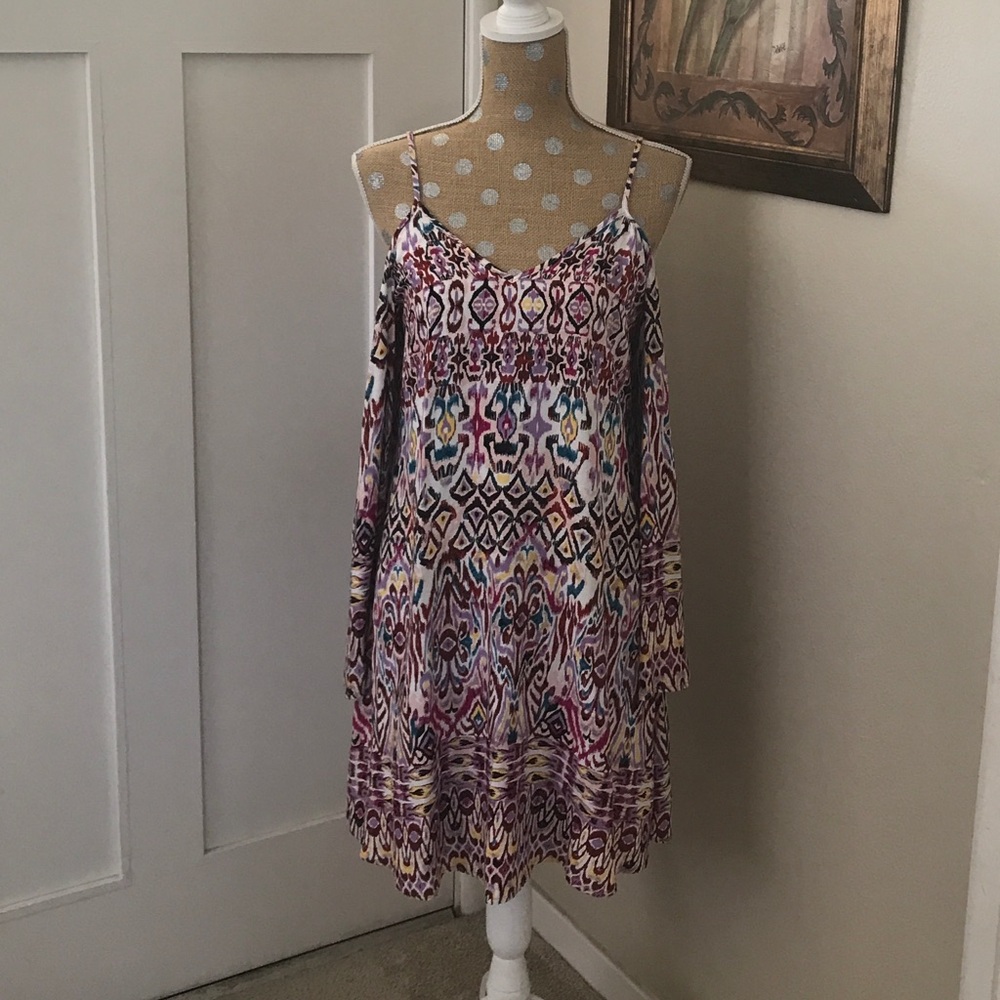 Tribal Print Cold shoulder bell sleeve dress EUC